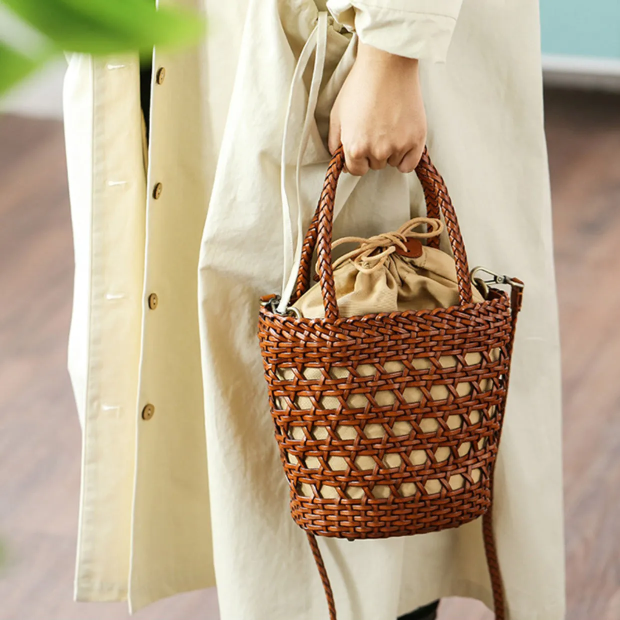 Ladies Woven Leather Shoulder Bucket Bag Small Handbags For Women