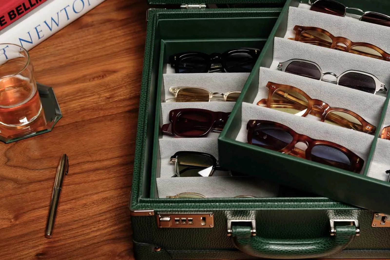 Large Collectors Briefcase - Hunter Green