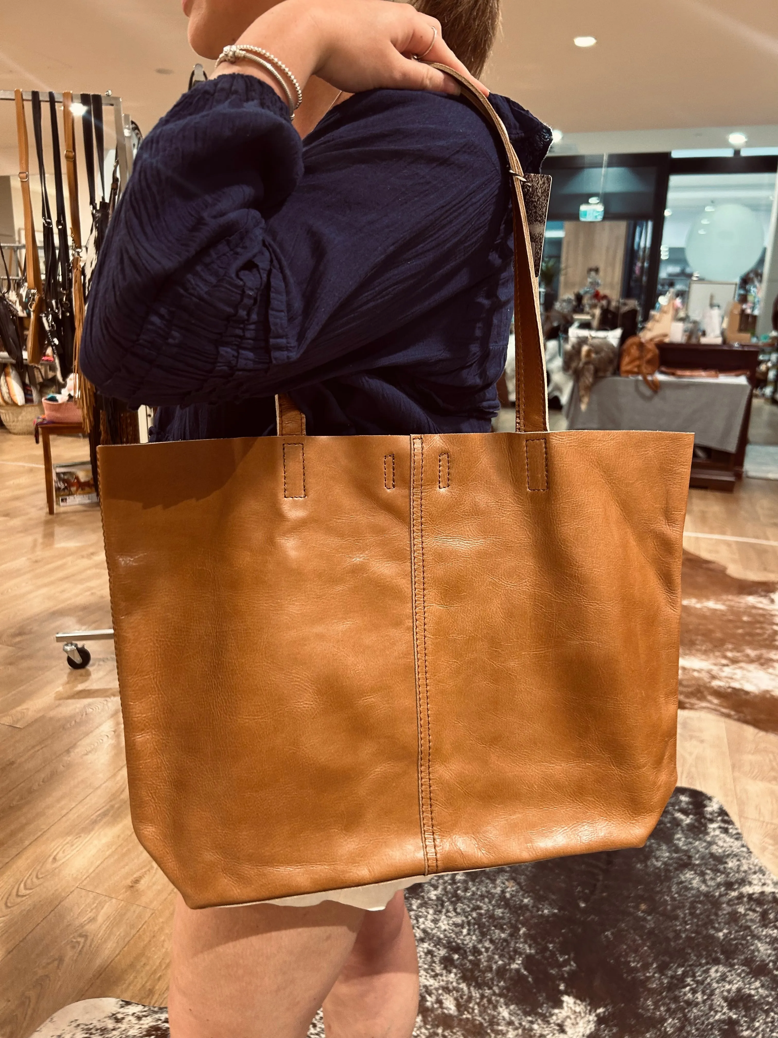 Square All Leather Tote #salt